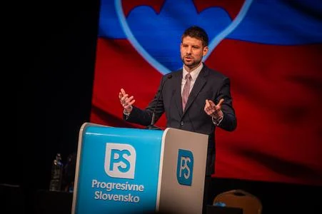 Maďarsko sa pohlo, Slovensko stojí